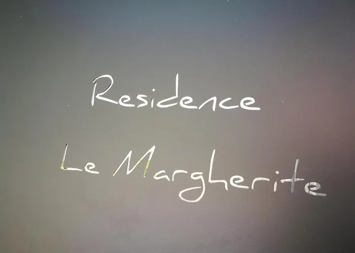 Laura - Torri Del Benaco