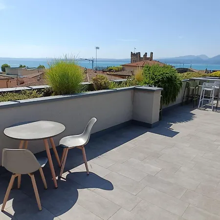 Laura - Apartamento Torri Del Benaco